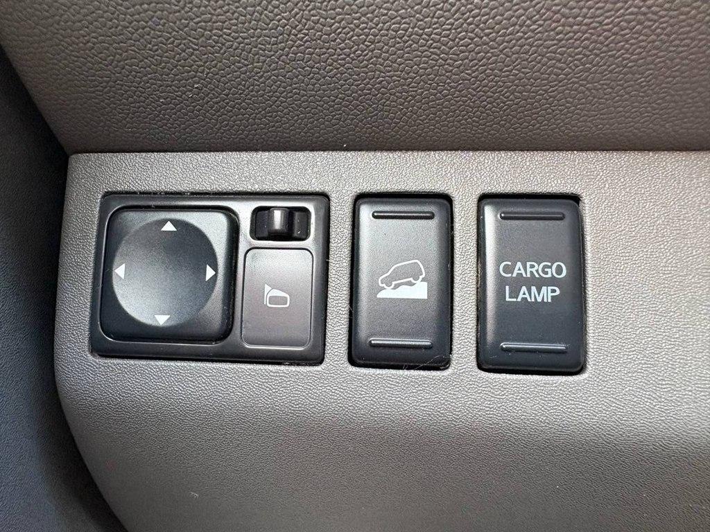 Nissan Frontier 4WD Crew Cab SWB Auto PRO-4X 2015