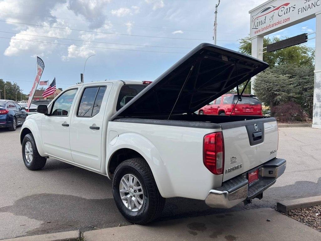 Nissan Frontier 4WD Crew Cab SWB Auto PRO-4X 2015