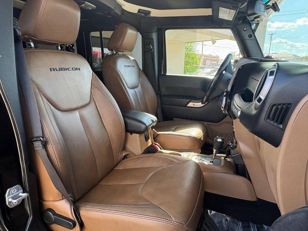Jeep Wrangler Unlimited 4WD 4dr Rubicon 2014