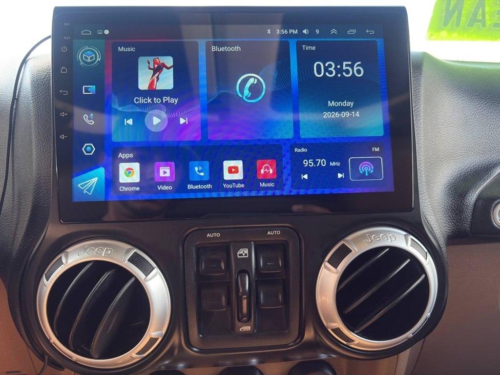 Jeep Wrangler Unlimited 4WD 4dr Rubicon 2014