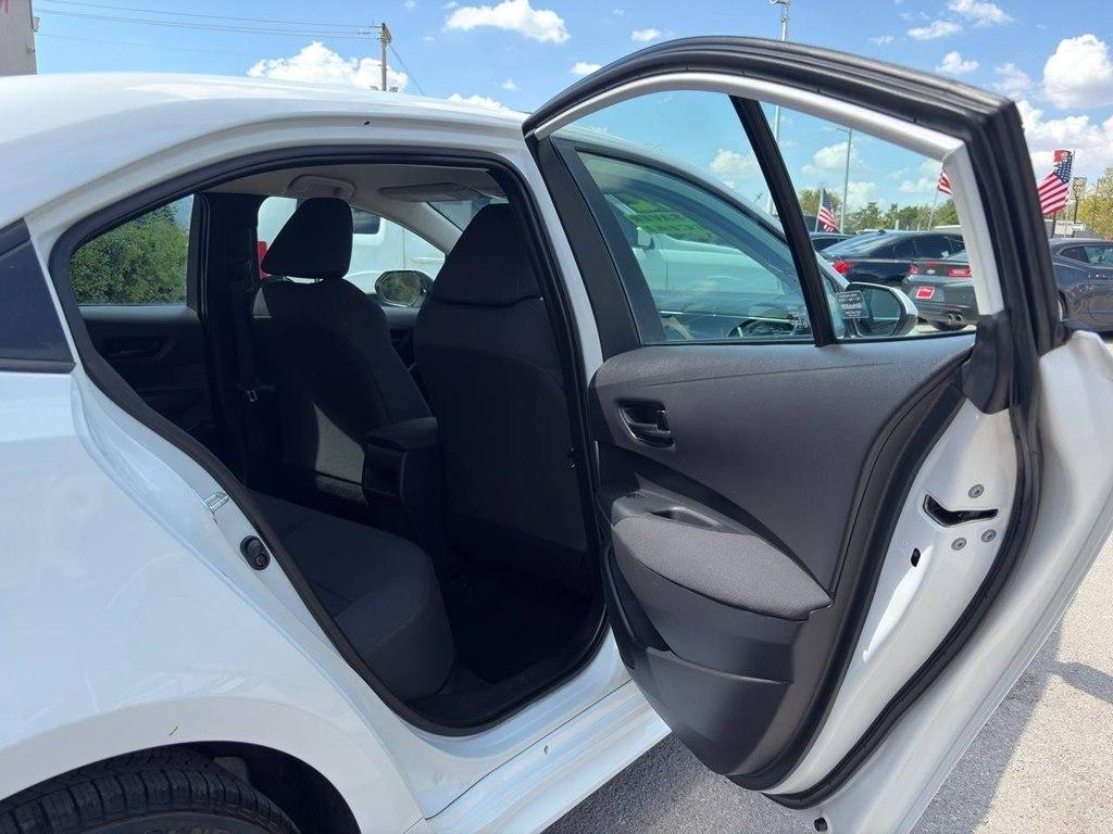 Toyota Corolla LE CVT (Natl) 2022
