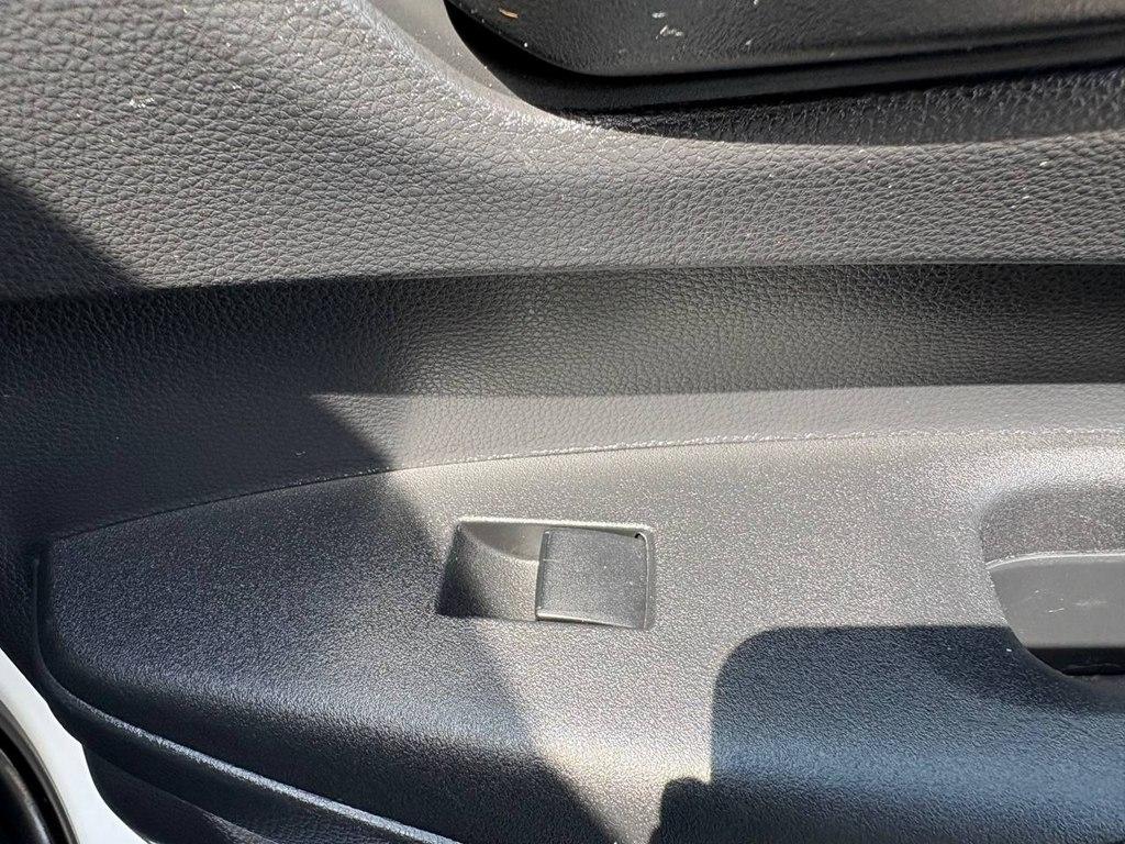 Toyota Corolla LE CVT (Natl) 2022