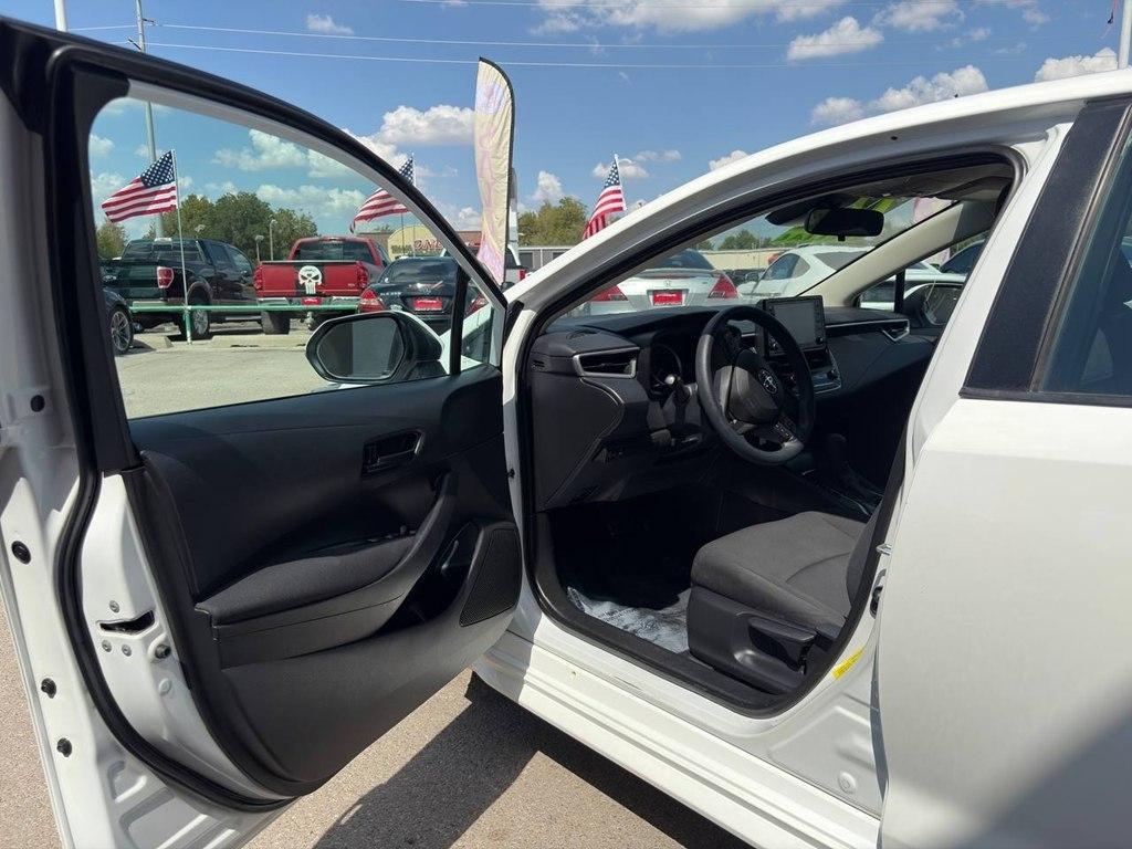 Toyota Corolla LE CVT (Natl) 2022