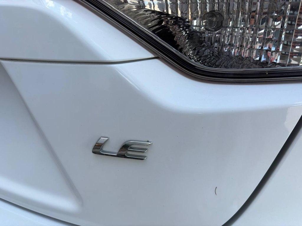 Toyota Corolla LE CVT (Natl) 2022
