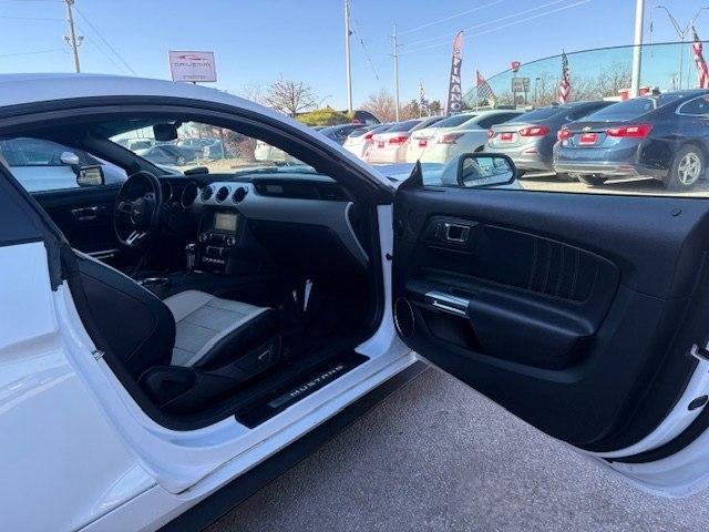 Ford Mustang 2dr Fastback EcoBoost 2016