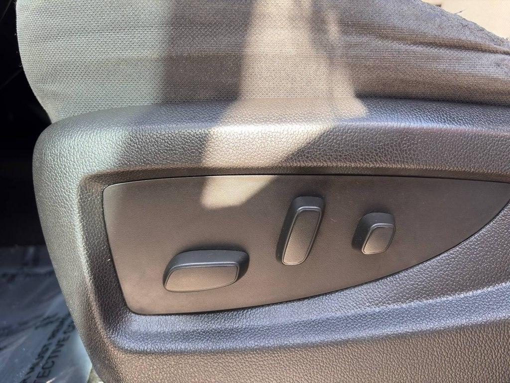 Chevrolet Silverado 1500 2WD Crew Cab 143.5" LT w/1LT 2016