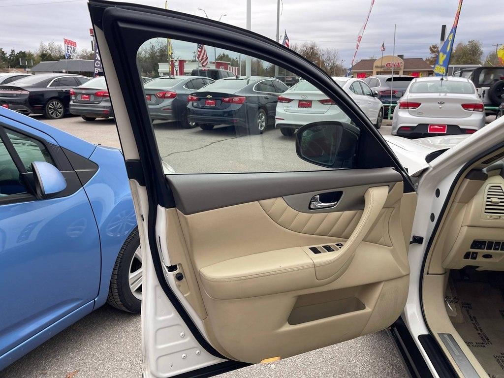 Infiniti QX70 AWD 4dr 2015