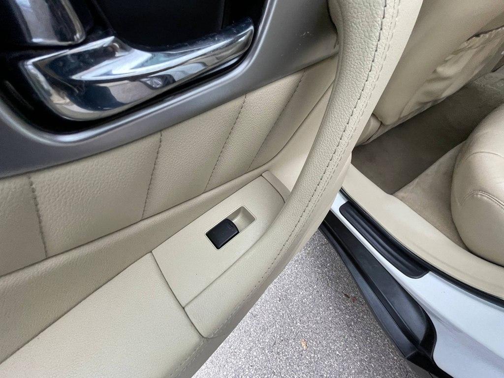 Infiniti QX70 AWD 4dr 2015