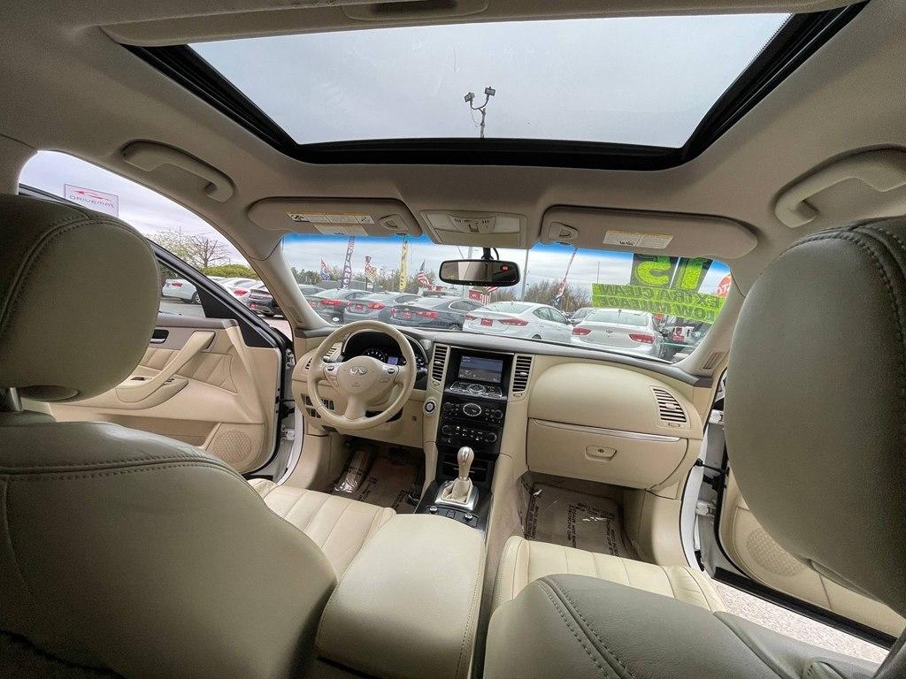 Infiniti QX70 AWD 4dr 2015