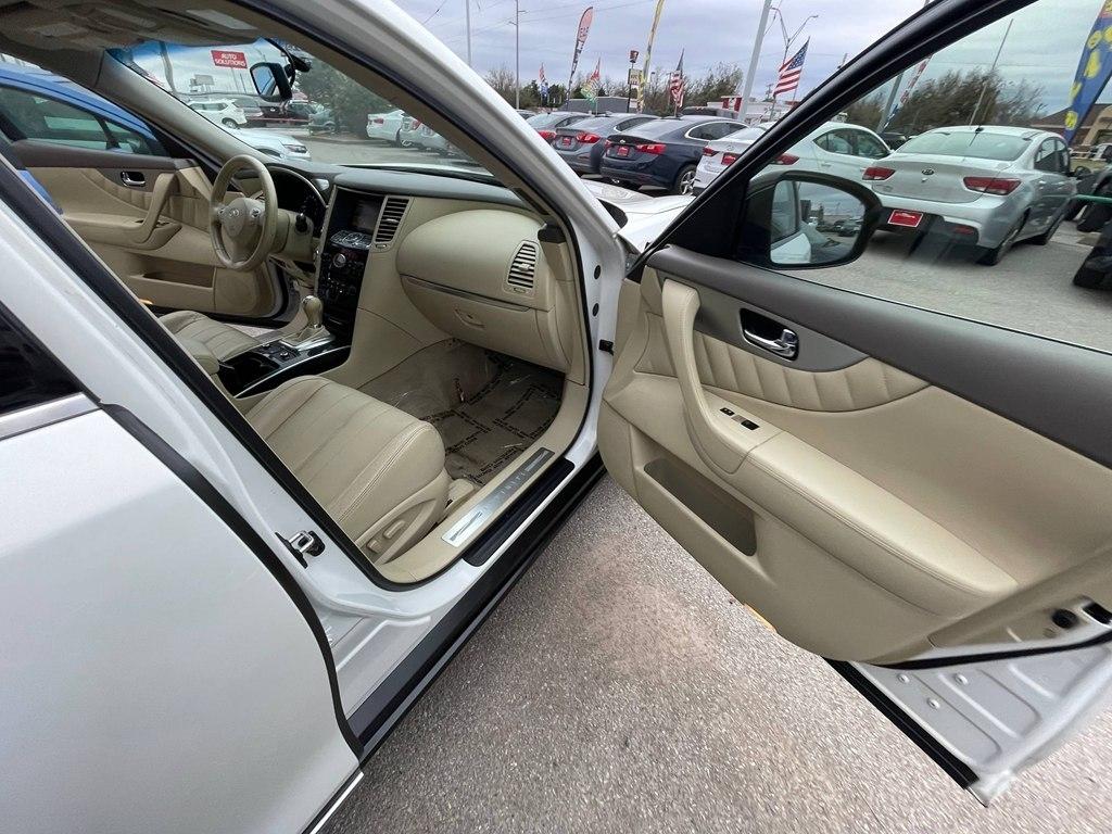 Infiniti QX70 AWD 4dr 2015