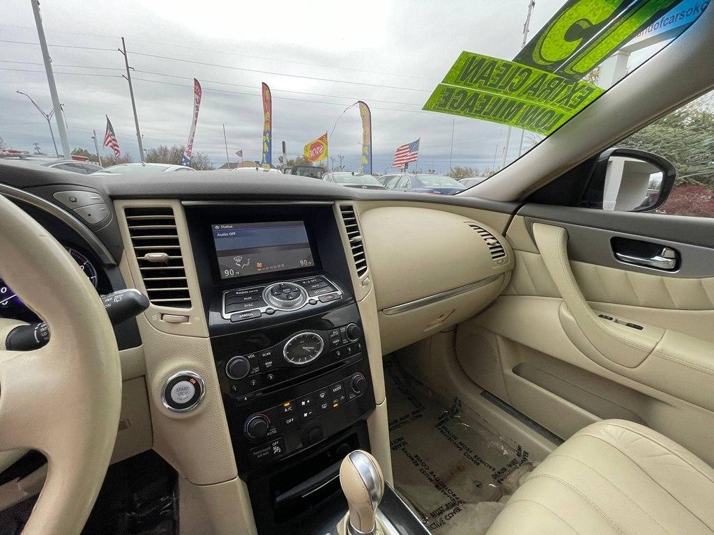 Infiniti QX70 AWD 4dr 2015