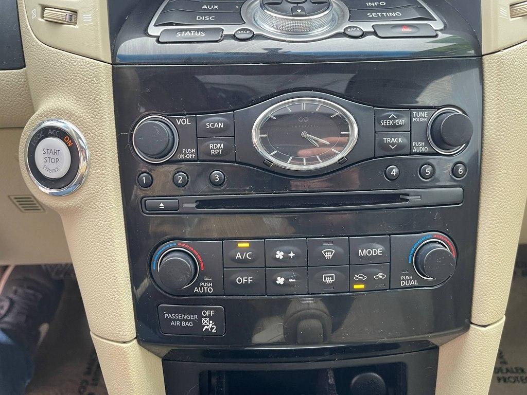 Infiniti QX70 AWD 4dr 2015