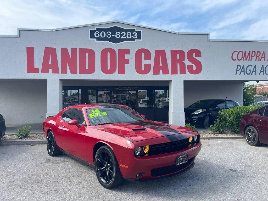 Dodge Challenger 2dr Cpe SXT 2016