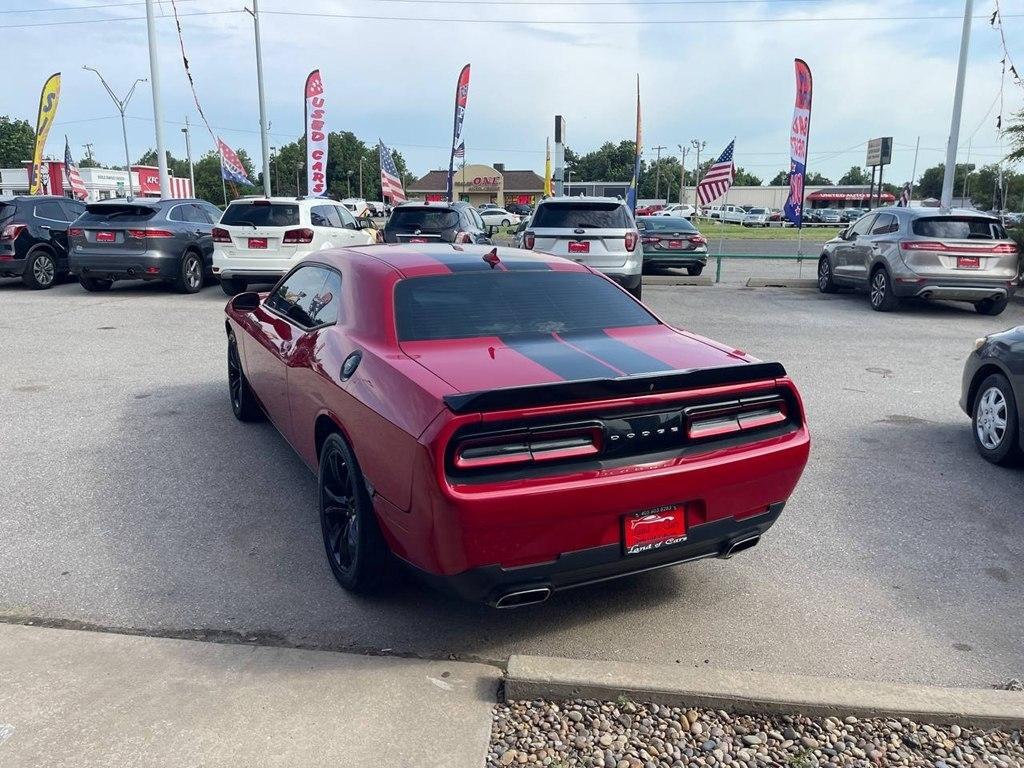 Dodge Challenger 2dr Cpe SXT 2016