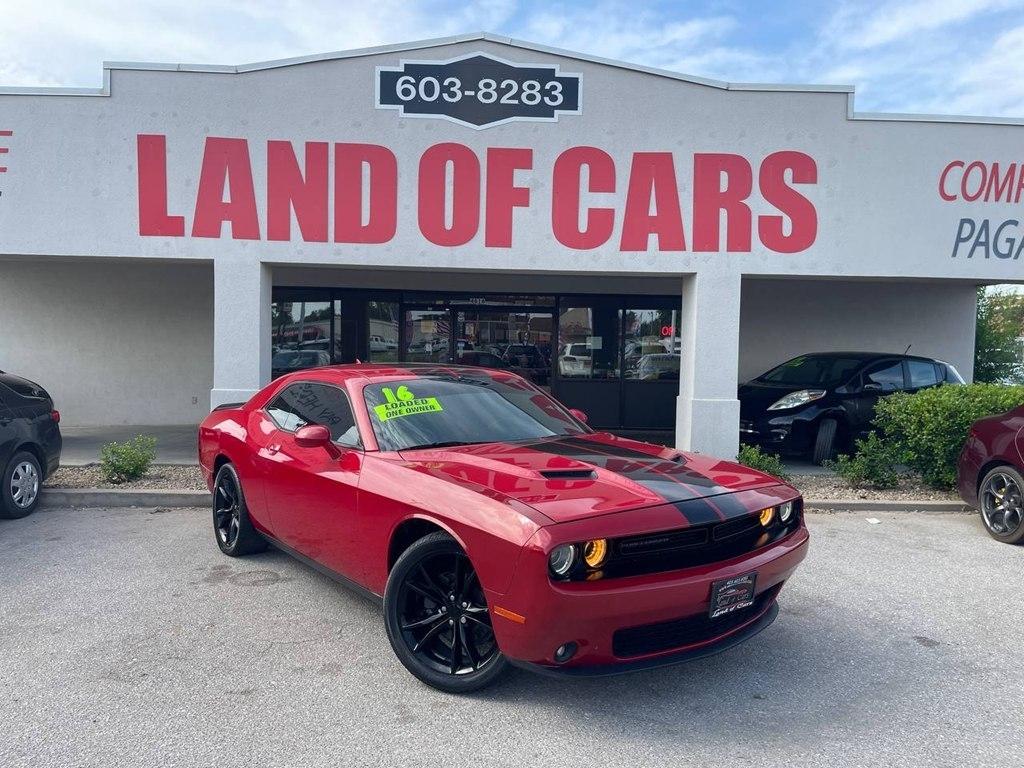 Dodge Challenger 2dr Cpe SXT 2016