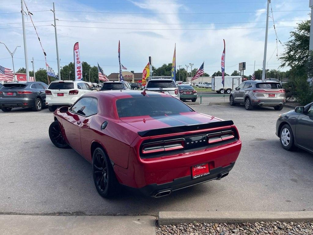 Dodge Challenger 2dr Cpe SXT 2016