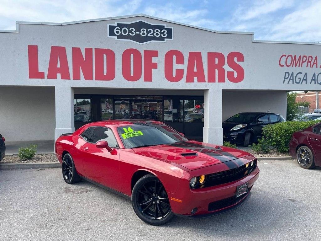 Dodge Challenger 2dr Cpe SXT 2016