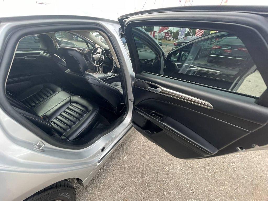 Ford Fusion SEL FWD 2019