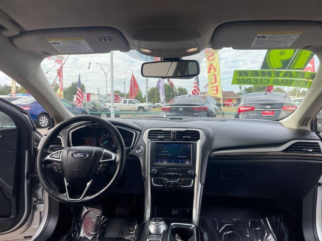 Ford Fusion SEL FWD 2019
