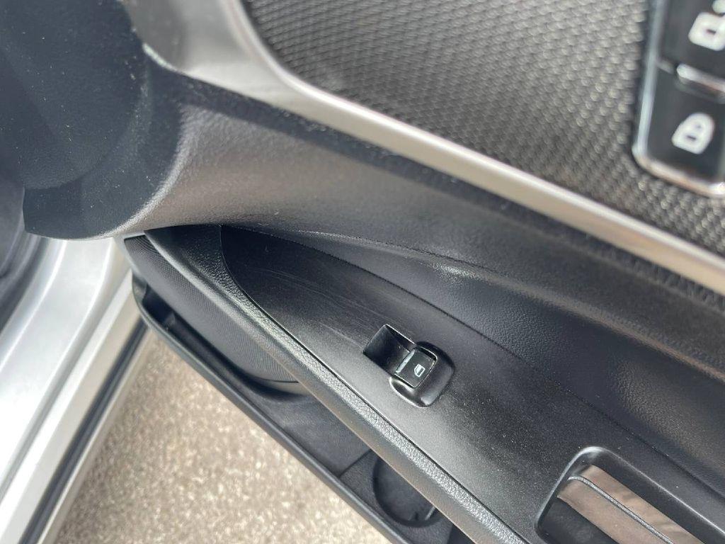 Ford Fusion SEL FWD 2019