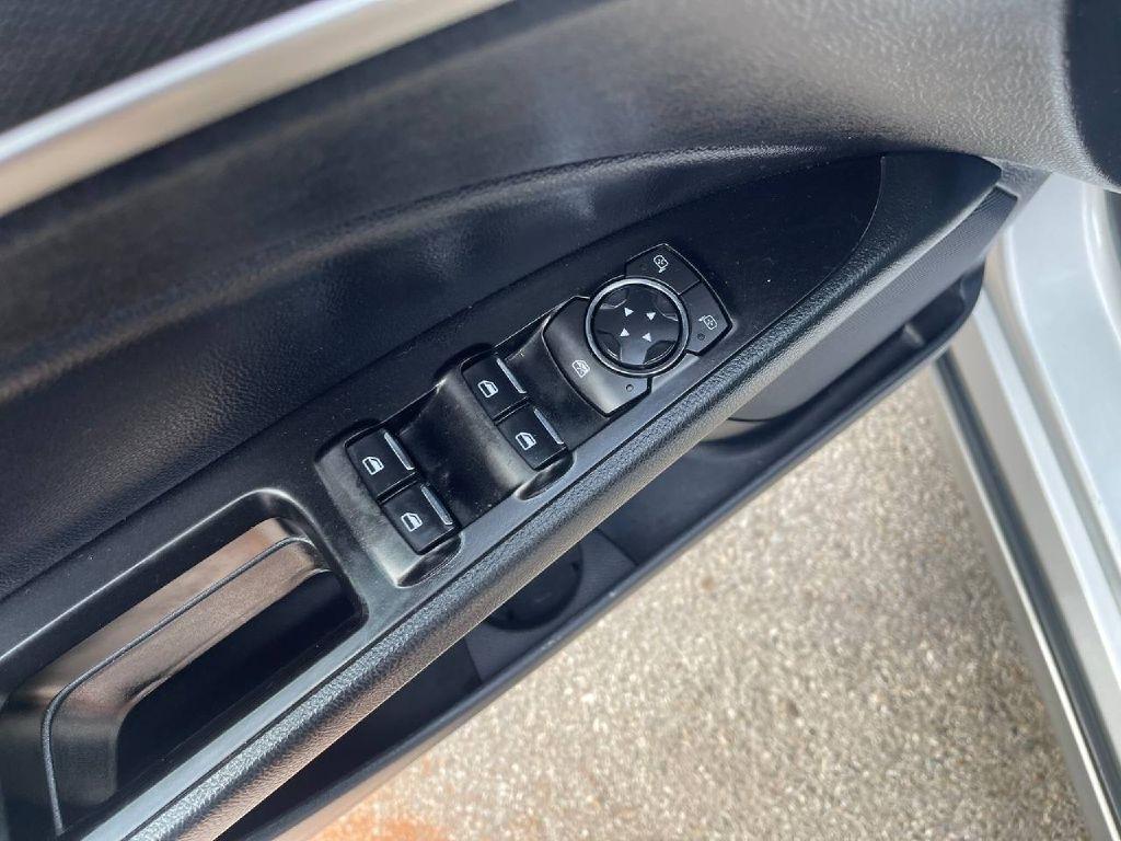 Ford Fusion SEL FWD 2019