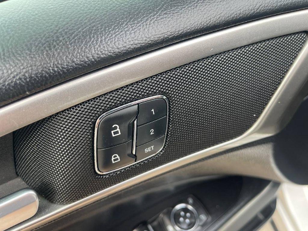 Ford Fusion SEL FWD 2019