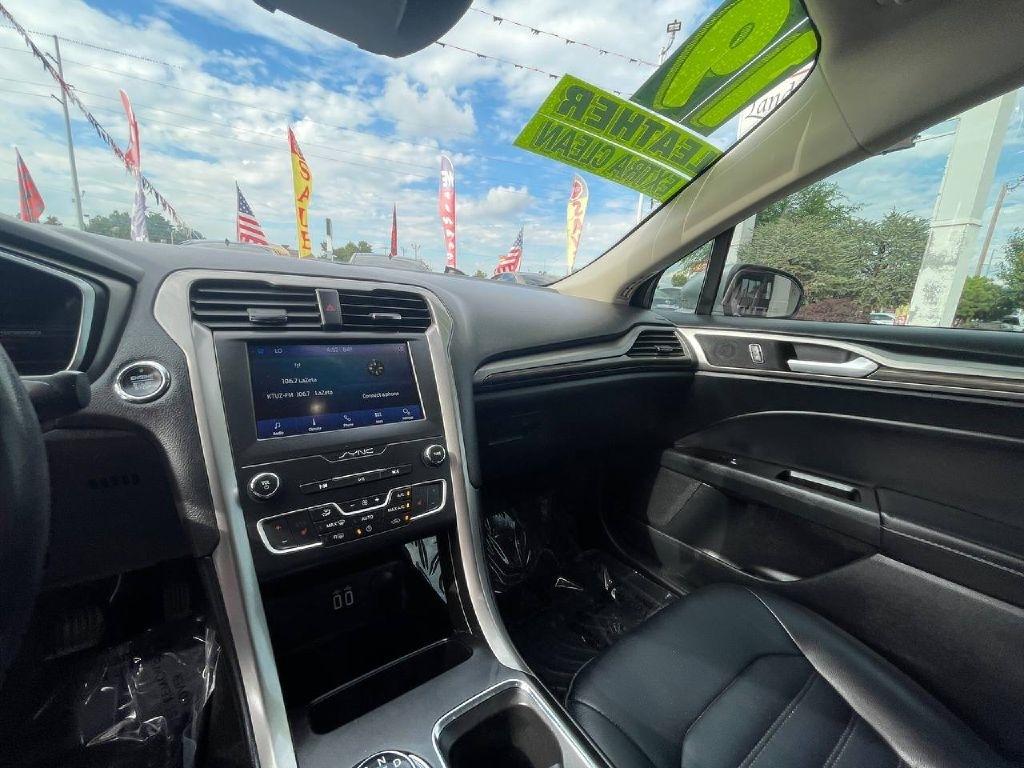 Ford Fusion SEL FWD 2019