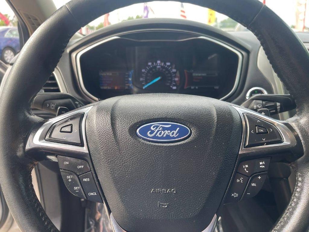 Ford Fusion SEL FWD 2019