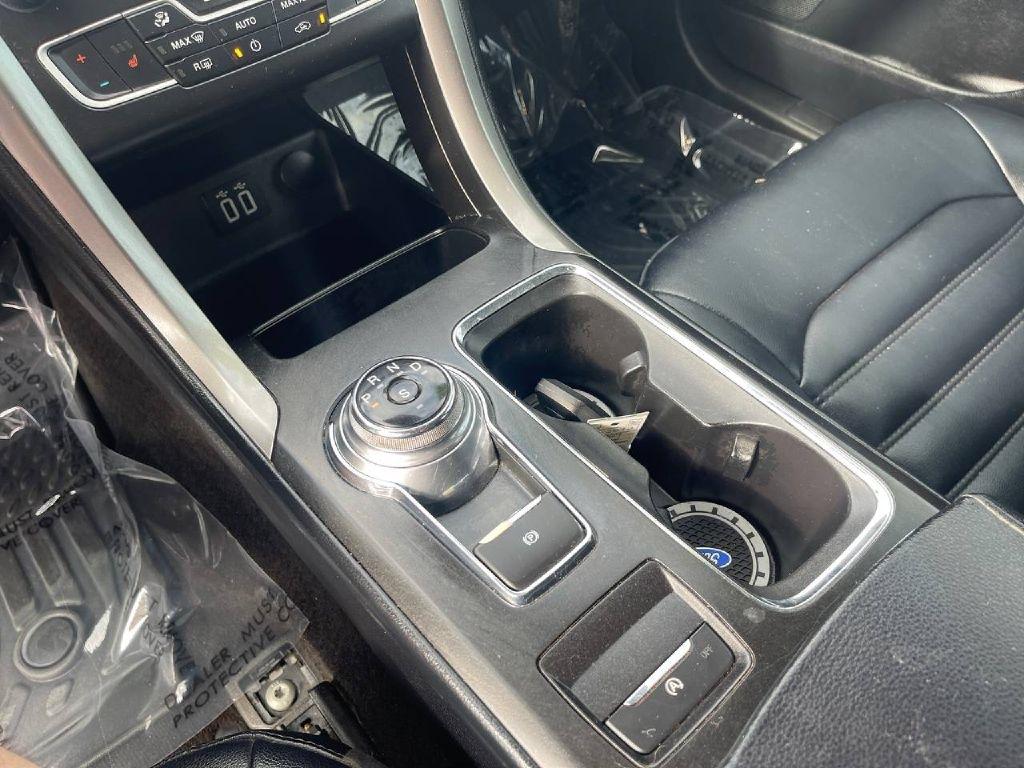 Ford Fusion SEL FWD 2019