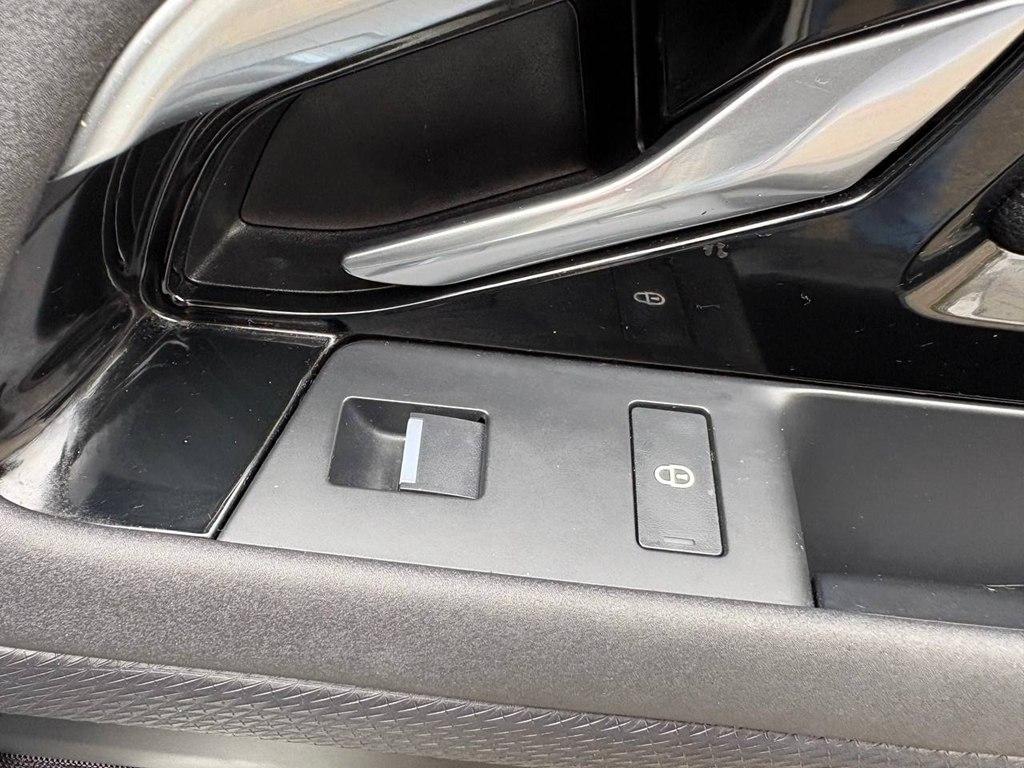 Land Rover Range Rover Evoque P300 R-Dynamic S 2020