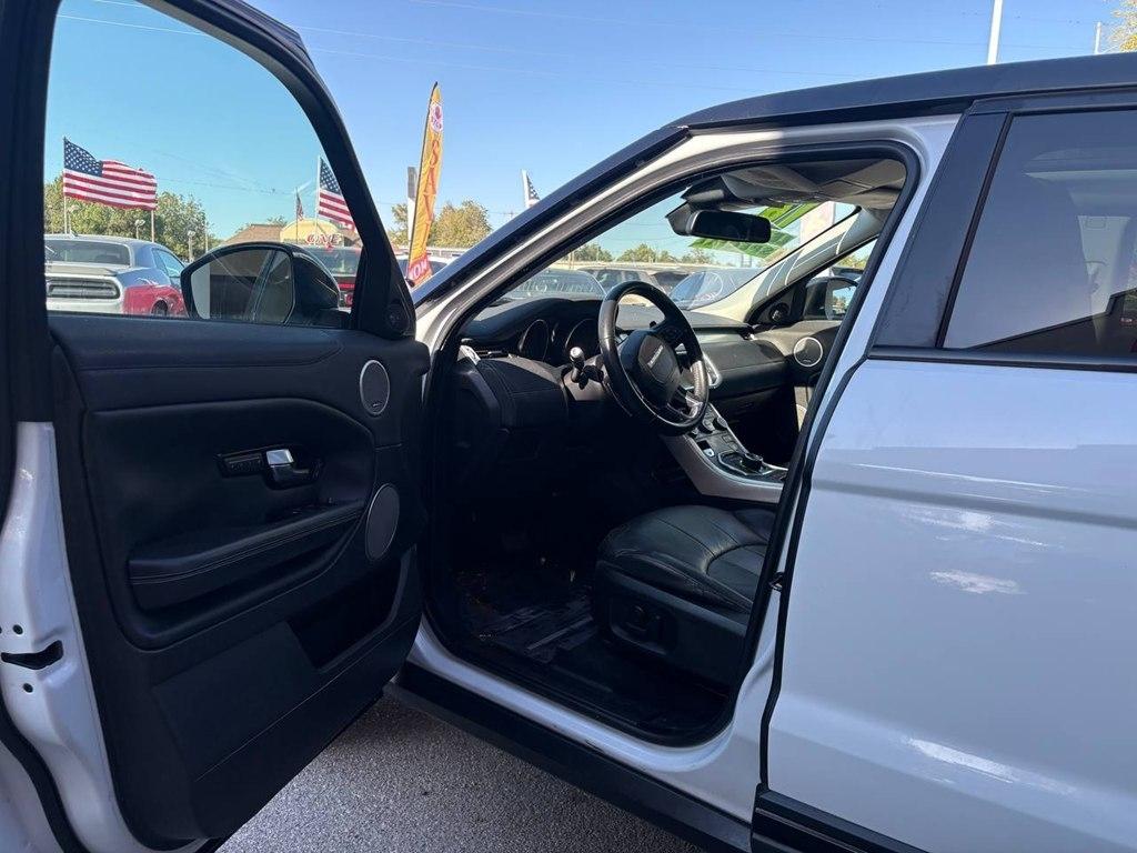 Land Rover Range Rover Evoque 5dr HB SE 2016