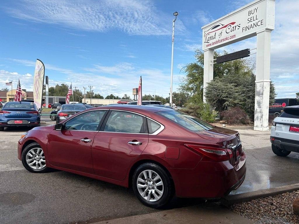 Nissan Altima 4dr Sdn I4 2.5 2016