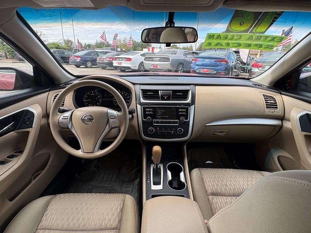 Nissan Altima 4dr Sdn I4 2.5 2016