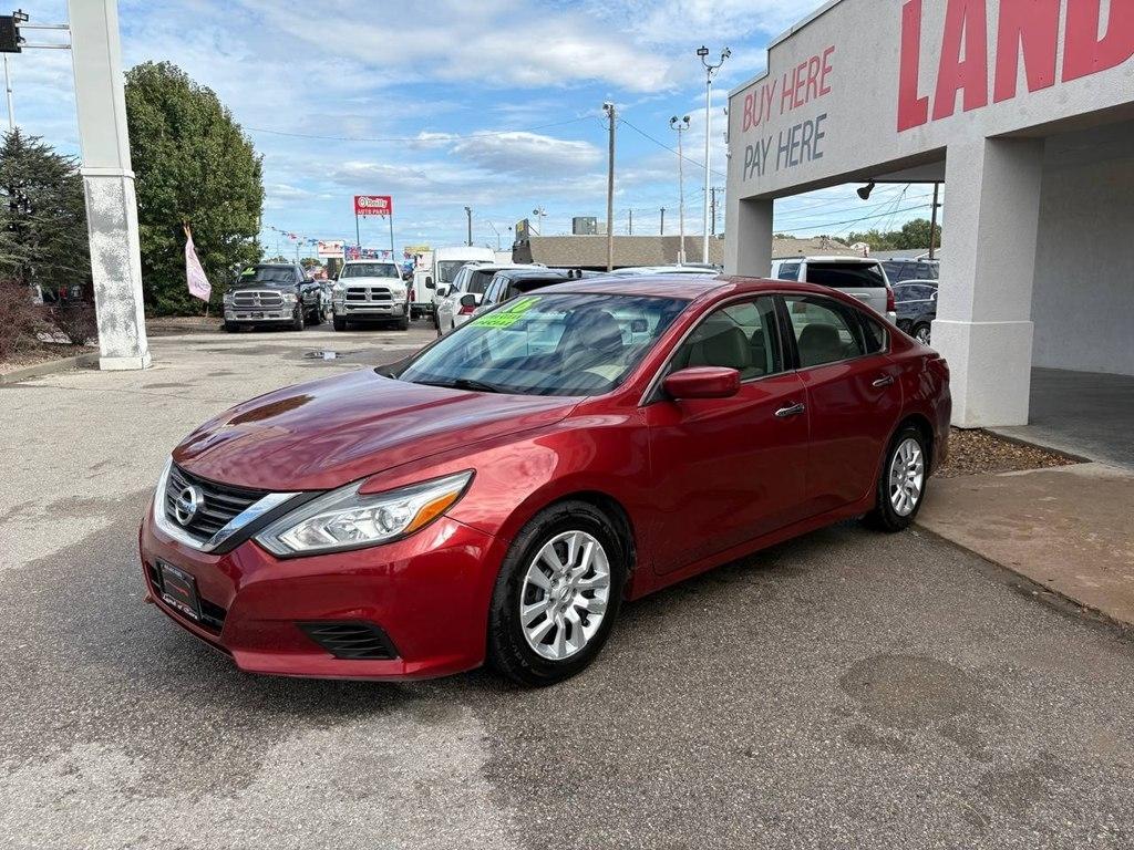 Nissan Altima 4dr Sdn I4 2.5 2016