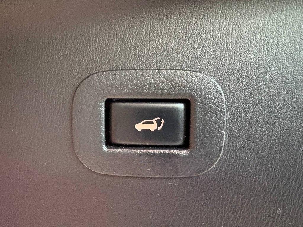 Nissan Armada 4x2 SL 2019