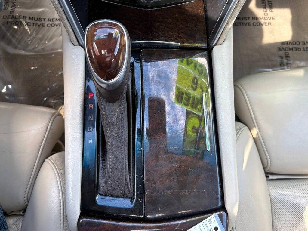 Cadillac XTS 4dr Sdn Luxury FWD 2013