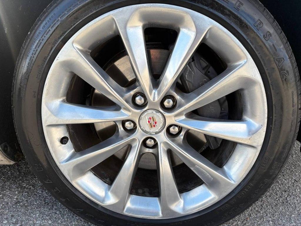 Cadillac XTS 4dr Sdn Luxury FWD 2013
