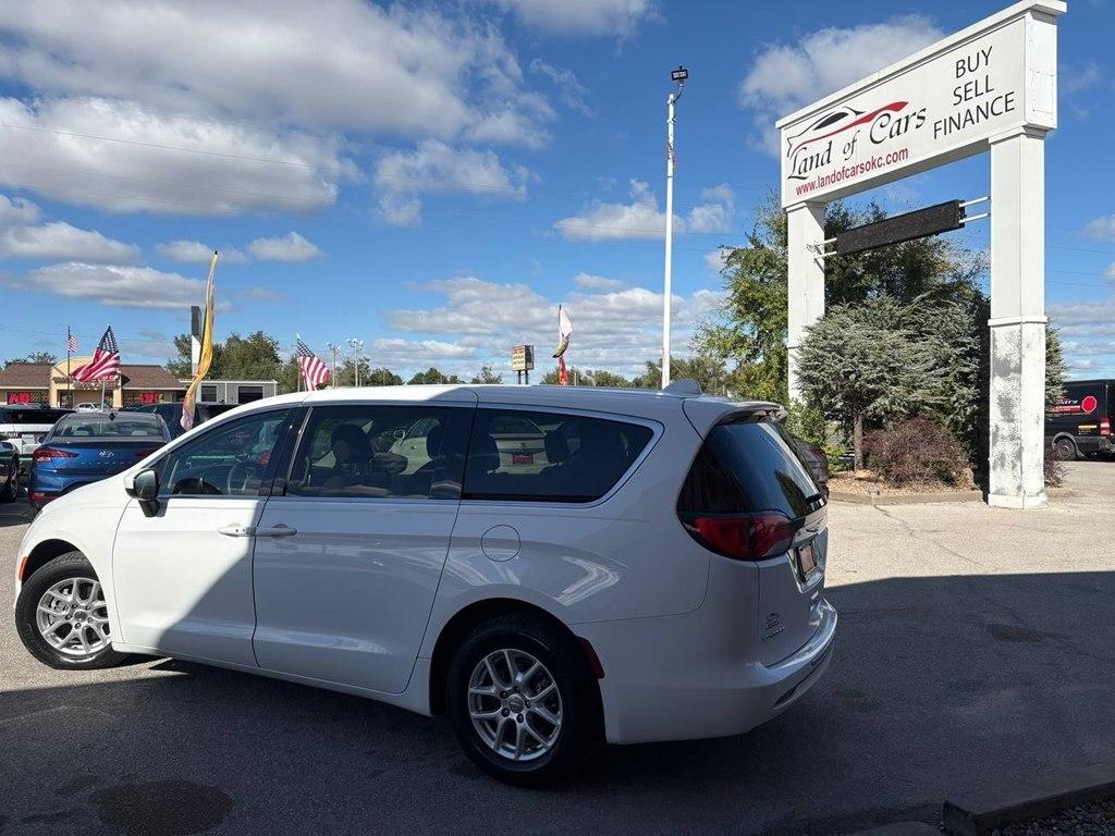 Chrysler Voyager LX FWD 2020