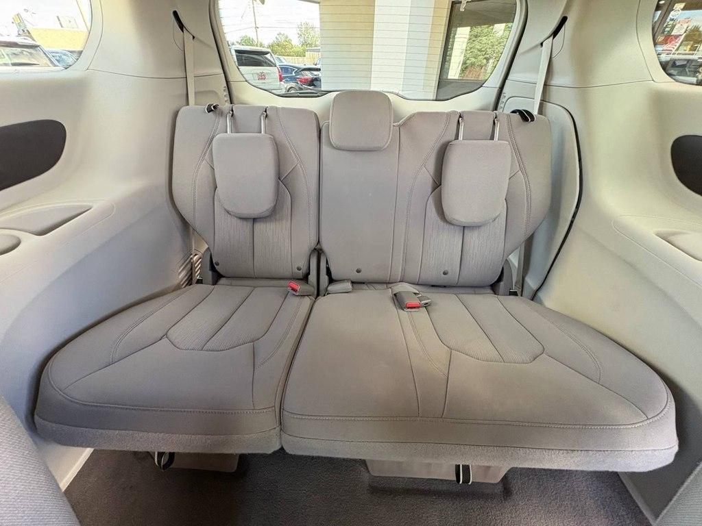 Chrysler Voyager LX FWD 2020