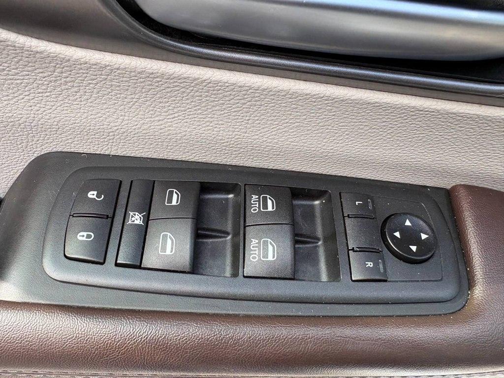 Chrysler Voyager LX FWD 2020