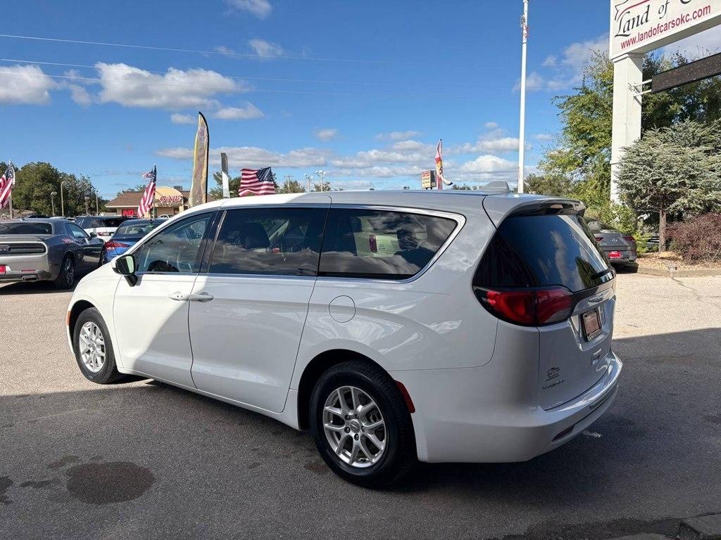 Chrysler Voyager LX FWD 2020