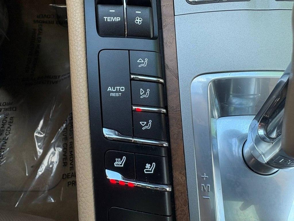 Porsche Panamera 4dr HB 4S 2014