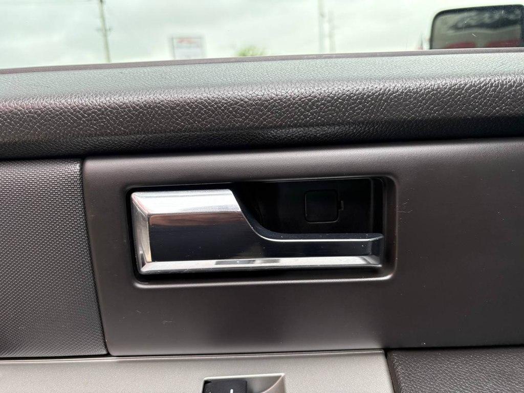 Ford Expedition EL 4WD 4dr XLT 2009