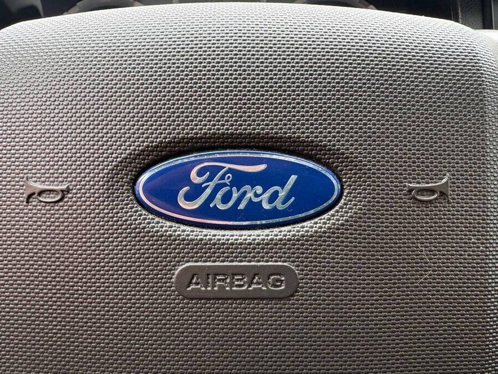 Ford Expedition EL 4WD 4dr XLT 2009