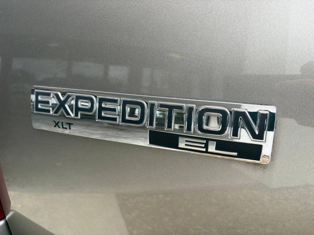 Ford Expedition EL 4WD 4dr XLT 2009