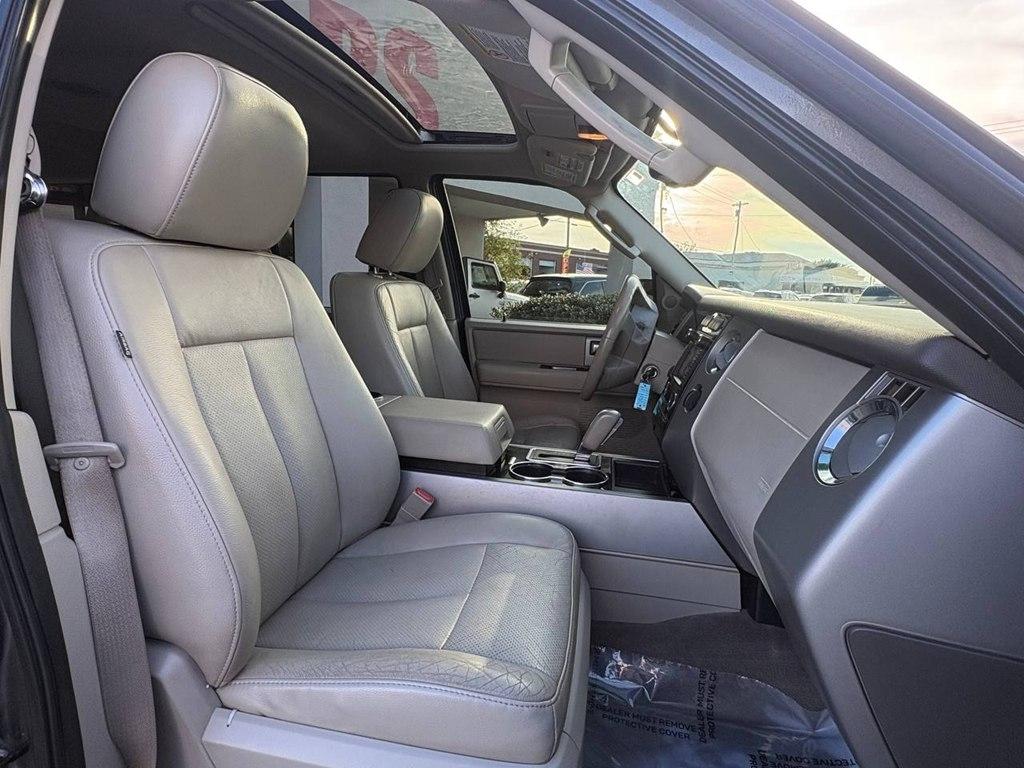 Ford Expedition 4WD 4dr Limited 2013