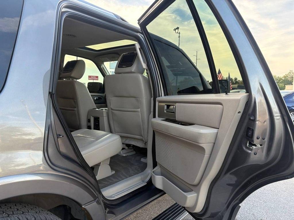 Ford Expedition 4WD 4dr Limited 2013