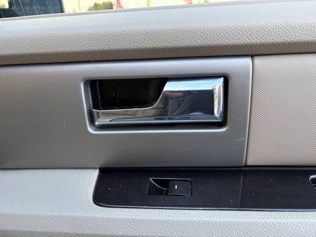 Ford Expedition 4WD 4dr Limited 2013