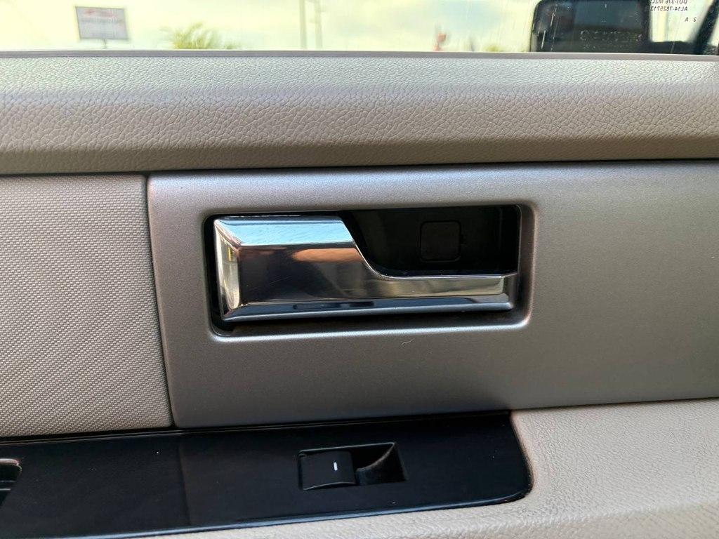 Ford Expedition 4WD 4dr Limited 2013