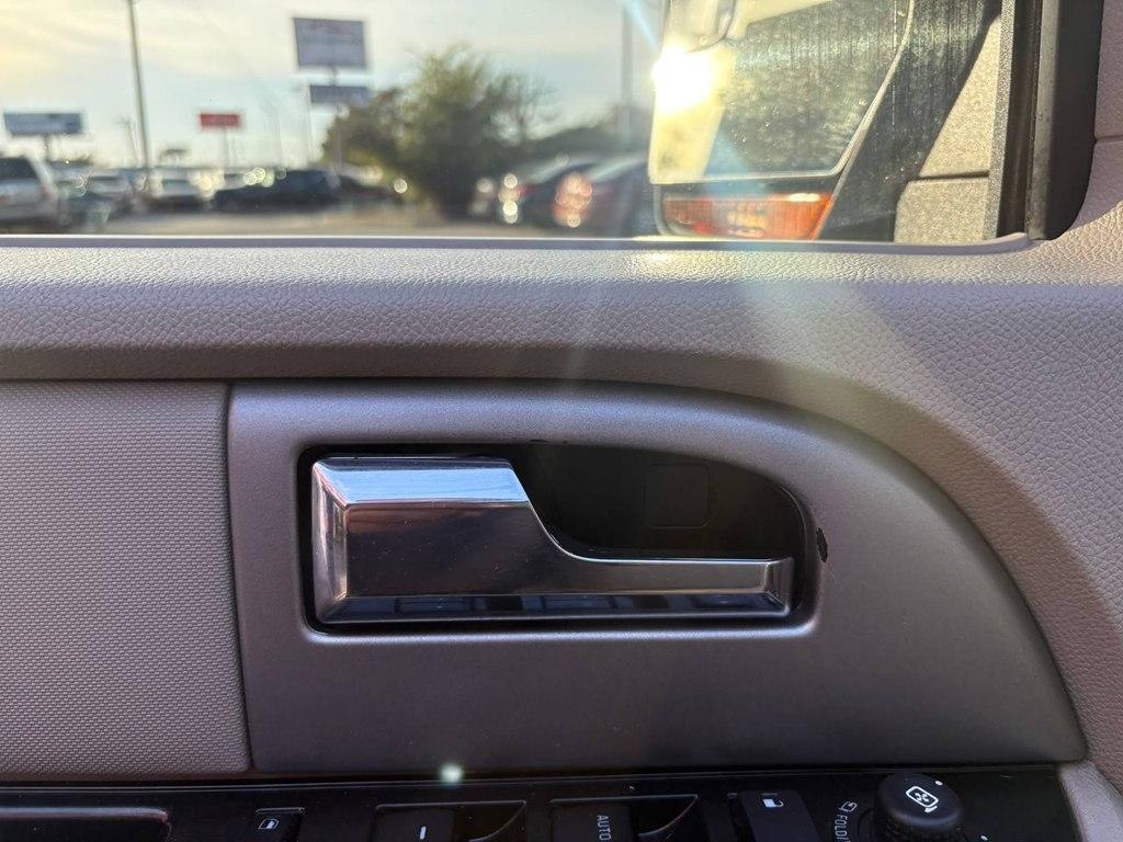 Ford Expedition 4WD 4dr Limited 2013